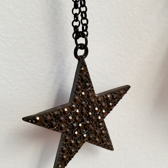 Necklaces - Picture 6 of 8